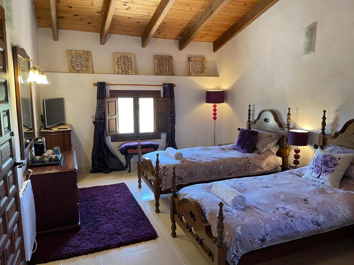 Grapevine Manor Guest House Monovar Room photo